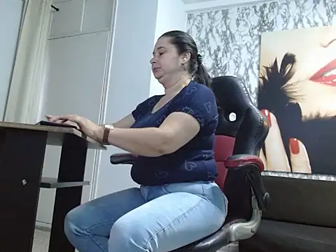 Snapshot of mariani_smith chatting on 10-04-25, 11:45 mariani smith online show from 10-04-25, 11:45