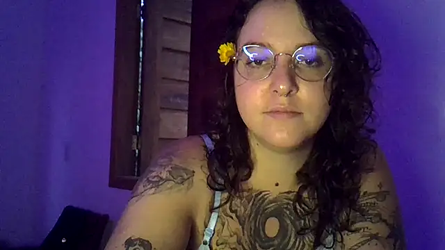 Blue Liz online show from 11-22-25, 08:51