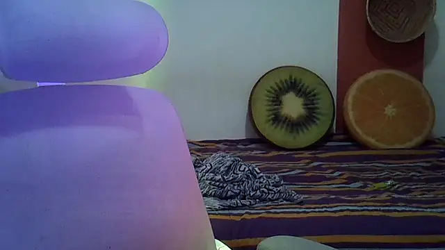 Snapshot of Blue_Liz chatting on 09-23-25, 12:34 Blue Liz online show from 09-23-25, 12:34