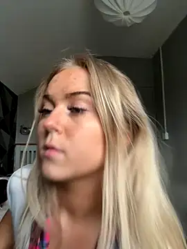 minidollxxx online show from 10-22-25, 03:22