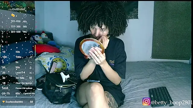 bettyboo2801 online show from 02-10-26, 03:05