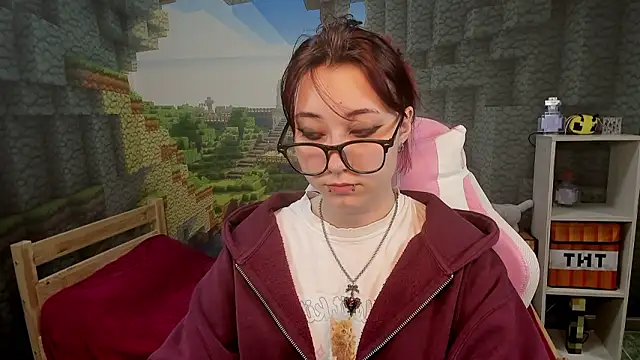 Snapshot of ClaraParks chatting on 02-15-26, 07:24 ClaraParks online show from 02-15-26, 07:24