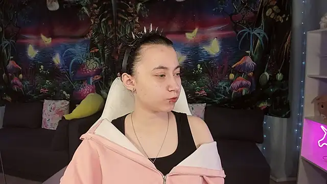 ClaraParks online show from 04-07-26, 07:59