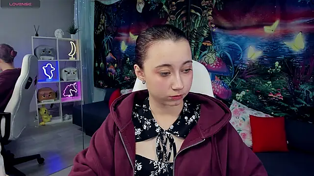 ClaraParks online show from 12-02-25, 08:21