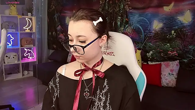 Snapshot of ClaraParks chatting on 02-24-26, 05:36 ClaraParks online show from 02-24-26, 05:36