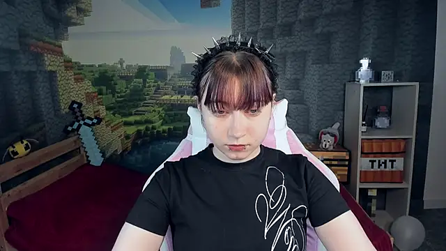 ClaraParks online show from 03-25-26, 06:29