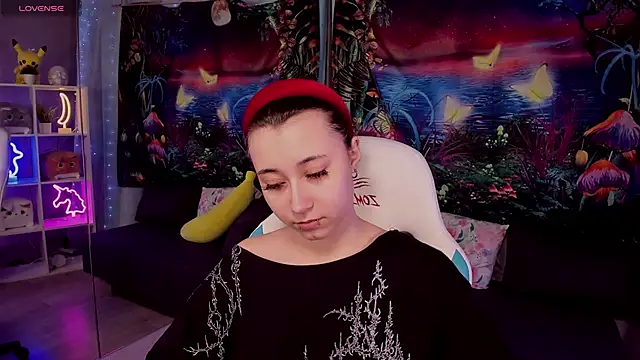 ClaraParks online show from 03-08-26, 02:04