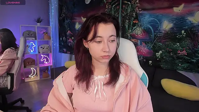 ClaraParks online show from 10-25-25, 06:08