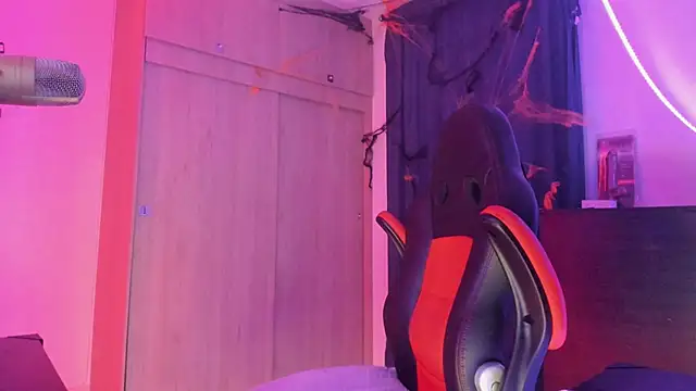 CorvisXnc0012 online show from 11-02-25, 04:39