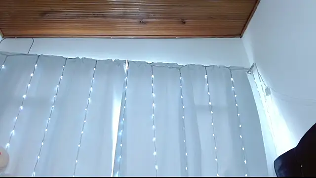 Snapshot of Charlothe_Wright chatting on 05-01-26, 05:51 Charlothe Wright online show from 05-01-26, 05:51