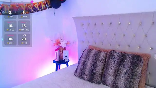 Dulcey  online show from 10-15-25, 04:11