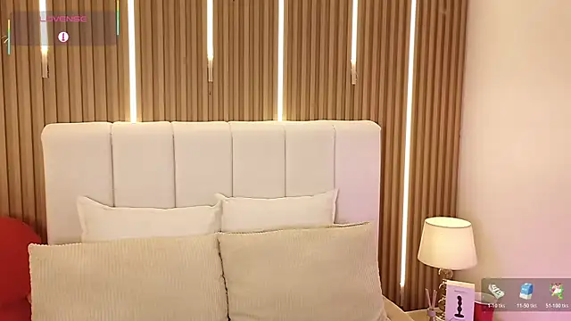 Dulcey  online show from 02-17-26, 03:59