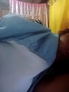 Snapshot of hotolivia34 chatting on 10-29-25, 10:42 hotolivia34 online show from 10-29-25, 10:42