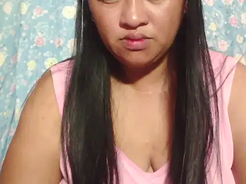 Snapshot of hotolivia34 chatting on 11-16-25, 12:15 hotolivia34 online show from 11-16-25, 12:15