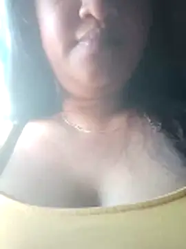 Snapshot of hotolivia34 chatting on 11-30-25, 06:03 hotolivia34 online show from 11-30-25, 06:03