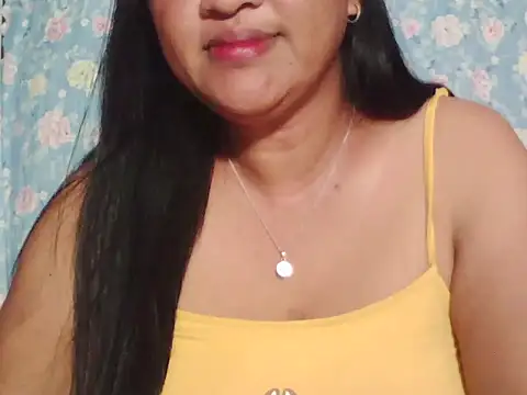 Snapshot of hotolivia34 chatting on 11-23-25, 02:16 hotolivia34 online show from 11-23-25, 02:16