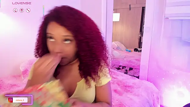  Zahara  online show from 11-30-25, 11:38