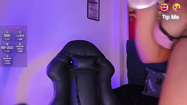 Samantha kateCs online show from 10-20-25, 03:08