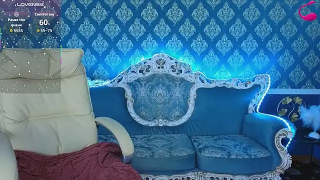 Snapshot of MissRossi chatting on 06-10-26, 07:37 MissRossi online show from 06-10-26, 07:37