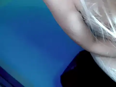 Snapshot of coffe_cat28 chatting on 09-12-25, 02:01 coffe cat28 online show from 09-12-25, 02:01