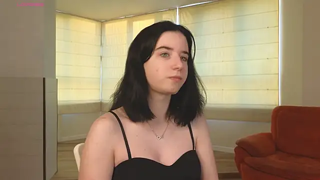 Snapshot of DorisDenmon chatting on 10-08-25, 03:19 DorisDenmon online show from 10-08-25, 03:19