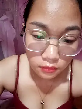 Snapshot of Maimai00 chatting on 10-06-25, 02:57 Maimai00 online show from 10-06-25, 02:57
