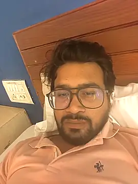 Snapshot of Ronnyjaan chatting on 04-24-26, 09:55 Ronnyjaan online show from 04-24-26, 09:55