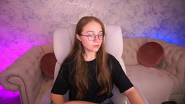 ArrinaWairr online show from 09-11-25, 07:19