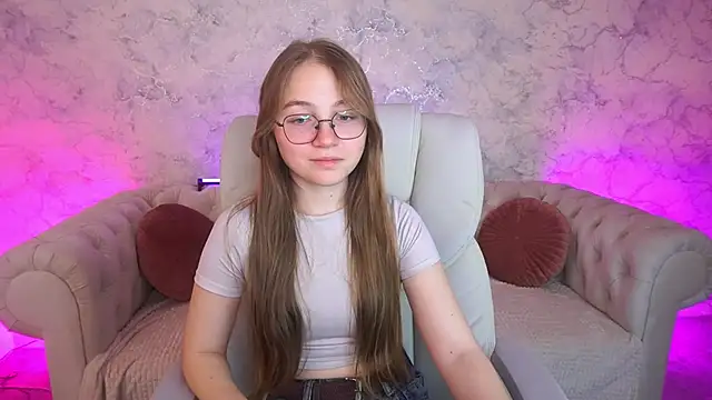 ArrinaWairr online show from 11-28-25, 08:58