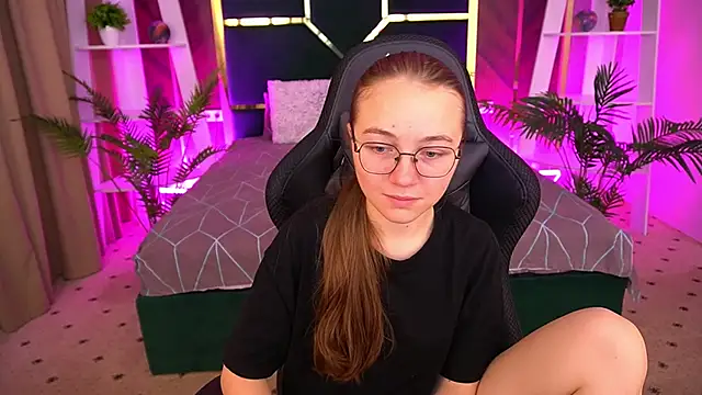 ArrinaWairr online show from 11-05-25, 09:01