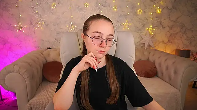 ArrinaWairr online show from 01-16-26, 08:51