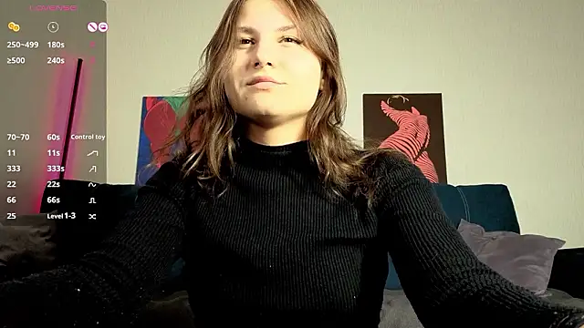 TrixiBell online show from 02-21-26, 04:25