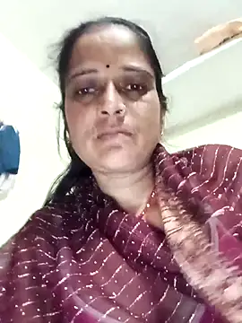 Cutreet online show from 09-14-25, 03:23