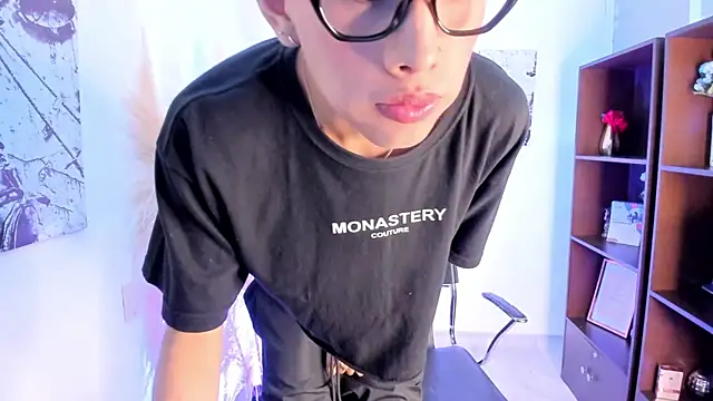 Jim twink online show from 10-24-25, 02:10