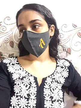 Snapshot of Zoya_G chatting on 02-22-26, 11:45 Zoya G online show from 02-22-26, 11:45