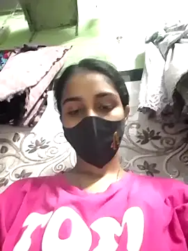 Snapshot of Zoya_G chatting on 10-11-25, 01:23 Zoya G online show from 10-11-25, 01:23