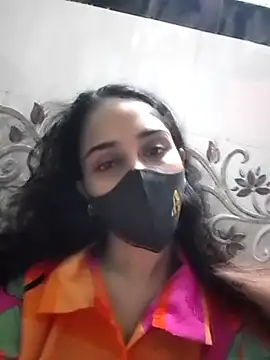 Snapshot of Zoya_G chatting on 09-16-25, 10:38 Zoya G online show from 09-16-25, 10:38