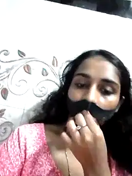 Snapshot of Zoya_G chatting on 10-01-25, 10:30 Zoya G online show from 10-01-25, 10:30