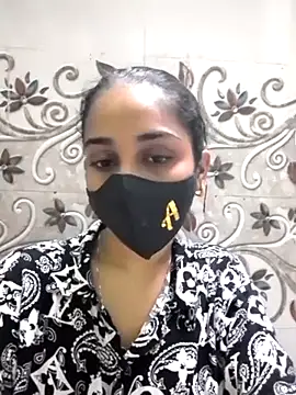 Snapshot of Zoya_G chatting on 09-14-25, 11:32 Zoya G online show from 09-14-25, 11:32