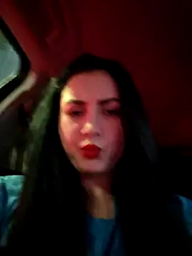 Snapshot of SaraViss20 chatting on 10-14-25, 06:52 SaraViss20 online show from 10-14-25, 06:52
