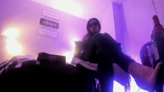 VidiaStons online show from 11-17-25, 06:23