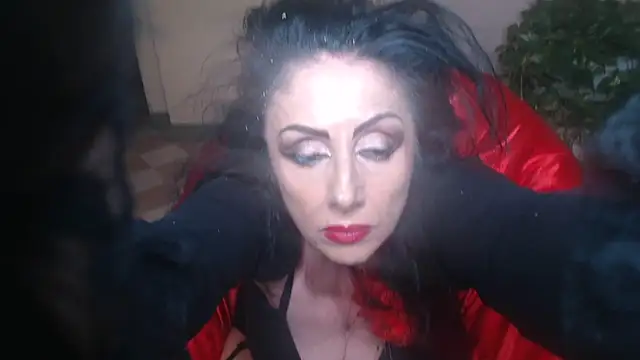Snapshot of Ambra_ chatting on 05-07-26, 07:28 Ambra online show from 05-07-26, 07:28