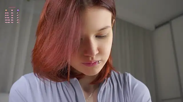 Snapshot of BlytheBenny chatting on 04-12-26, 01:20 BlytheBenny online show from 04-12-26, 01:20