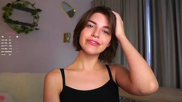 EleneButton online show from 10-13-25, 01:29