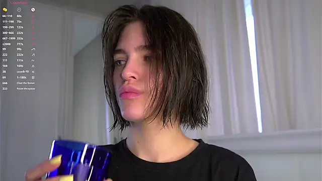 EleneButton online show from 04-10-26, 01:12