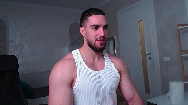 Snapshot of IvanHydee chatting on 10-22-25, 04:45 IvanHydee online show from 10-22-25, 04:45