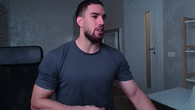 IvanHydee online show from 10-28-25, 05:39