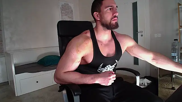 IvanHydee online show from 03-11-26, 05:34