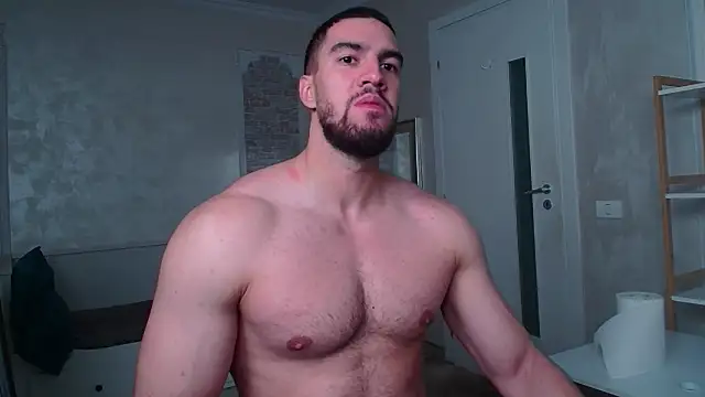Snapshot of IvanHydee chatting on 10-21-25, 04:45 IvanHydee online show from 10-21-25, 04:45