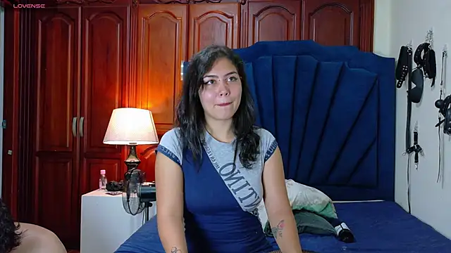 RoxyandAron2 online show from 05-31-26, 01:55